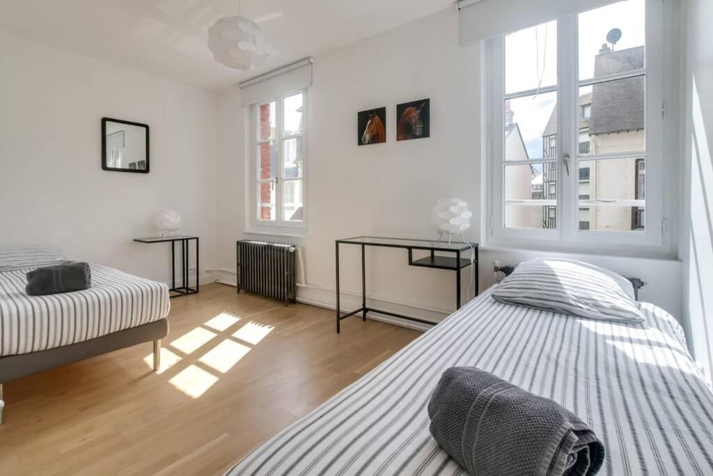 Maison Moderne Et Spacieuse Au Centre De Deauville Esterno foto